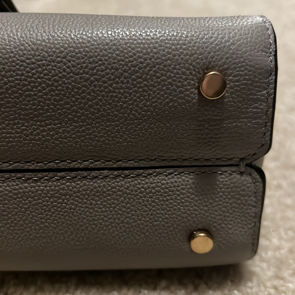 kate spade Pebbled Leather Crossbody in Light Gray with Gold Hardware - Picture 9 of 10